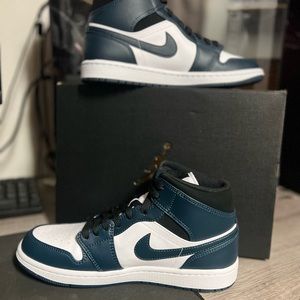 armory navy mid